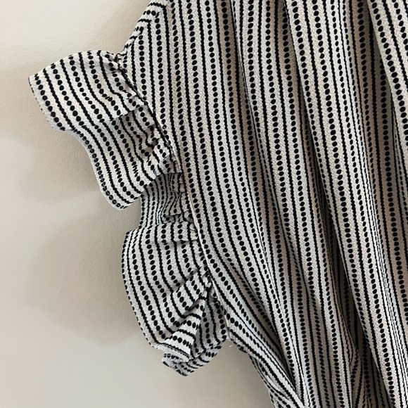 Max Studio black and white top - Picture 5 of 5